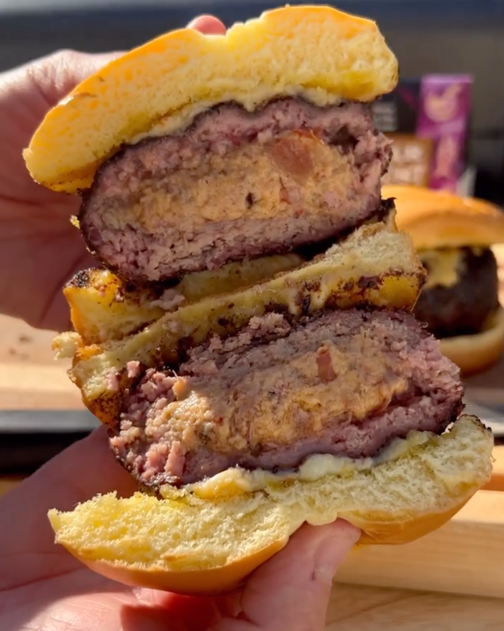 Queso-Stuffed Burger